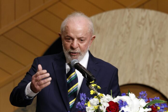 Lula dice que irá por la reelección en 2026 si su salud lo permite