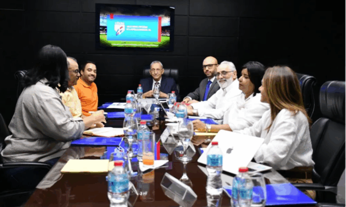 Lidom presenta informes a comisión consultiva estudia factibilidad de moderno estadio
