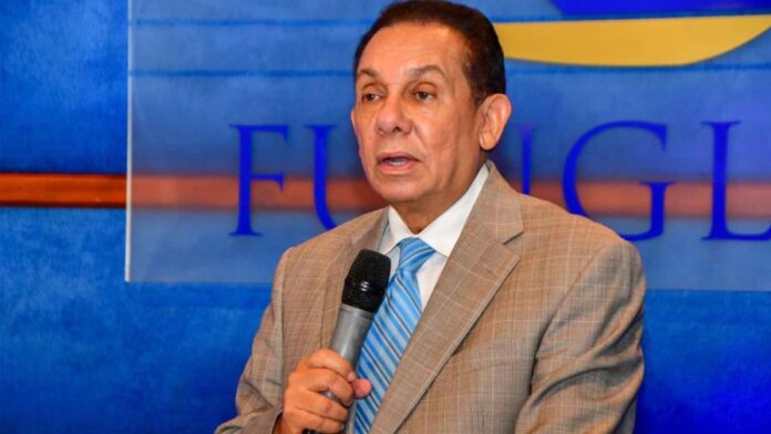 Muere el escritor y exministro de Cultura José Rafael Lantigua