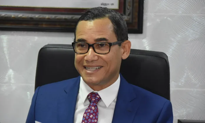 Eddy Olivares es designado nuevo ministro de Trabajo en sustitución de Luis Miguel de Camps