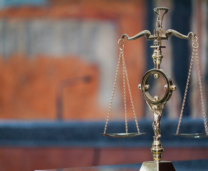 Envían a juicio a dos por estafa de más de US$2 millones