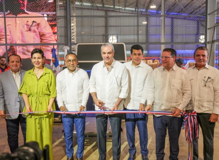 Inauguran terminal de carga en el aeropuerto Las Américas