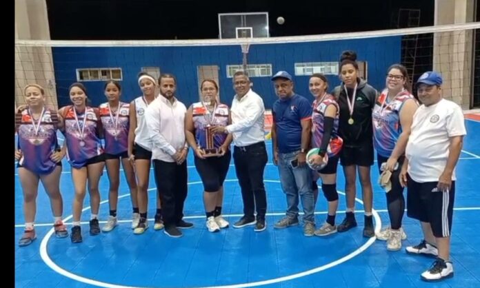 El equipo B de voleibol femenino de Coraasan se coronó campeón del 3er. Torneo Intergubernamental
