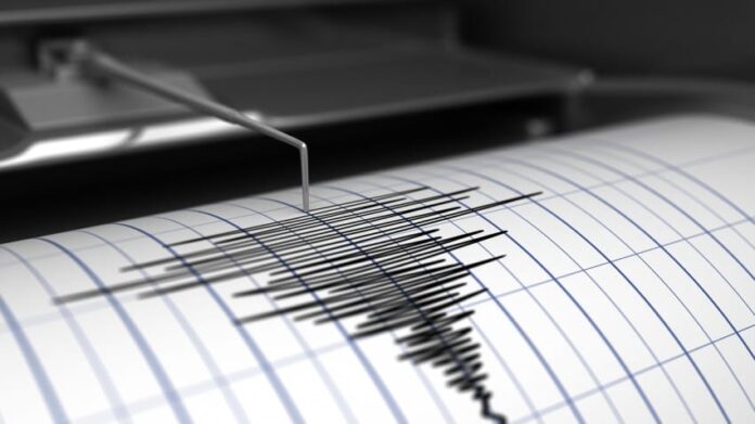 Aumentan a más de 800 los muertos por el terremoto en Afganistán