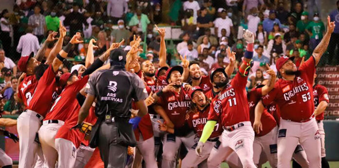 Gigantes del Cibao firman acuerdo con Tix para venta de boletas de la temporada 2025