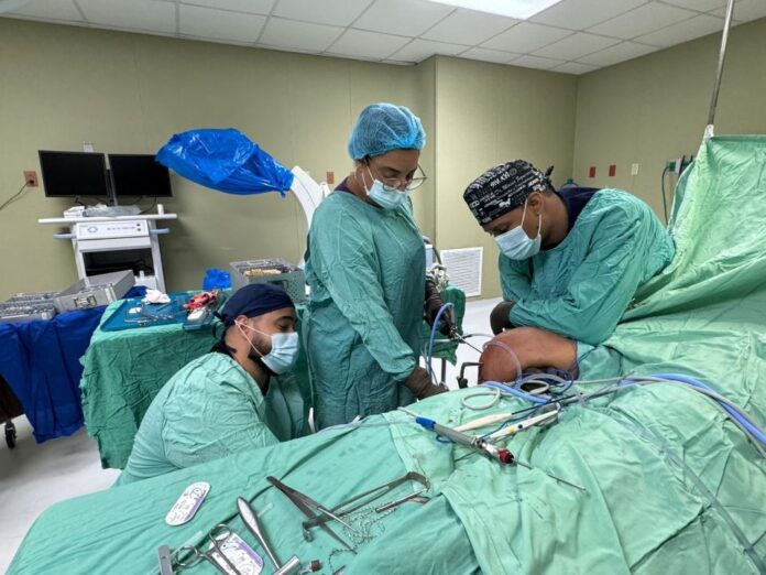 El hospital Ney Arias Lora con más de 14 cirugías diarias de artroscopía