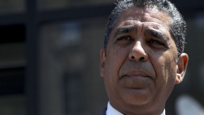 El pulso político que llevó a EE.UU. al cierre de gobierno, según congresista Espaillat