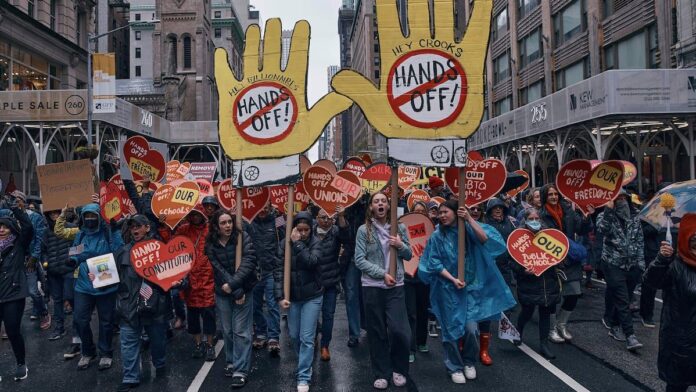 Más de 2.500 ciudades de EE. UU. se preparan para protestas contra Trump