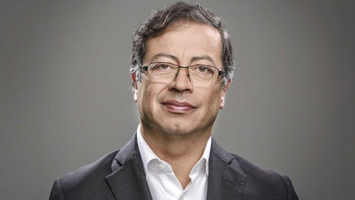Banca de Colombia le niega cuenta bancaria al presidente Petro