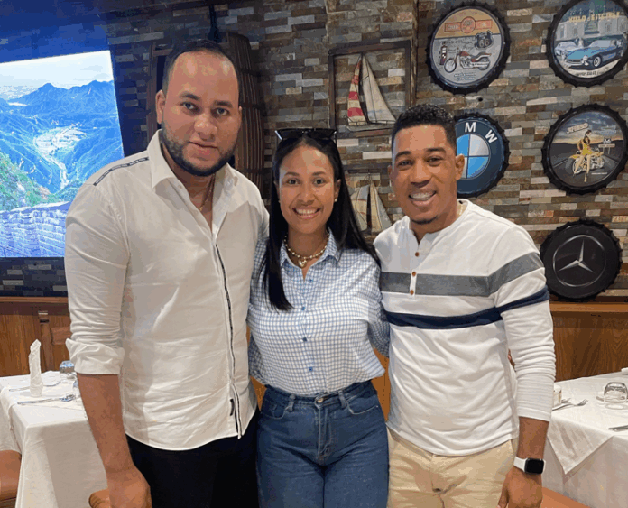 Líderes juveniles del PRM en SDO respaldan proyecto político de David Collado