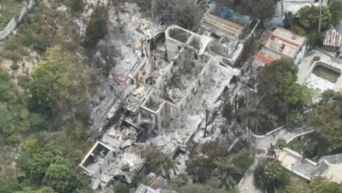 Bandas incendian por completo el icónico hotel Oloffson de Haití