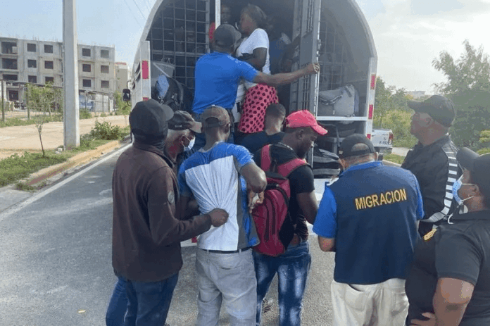 Publicado en Haití: RD expulsa a más de 310 mil haitianos en 10 meses