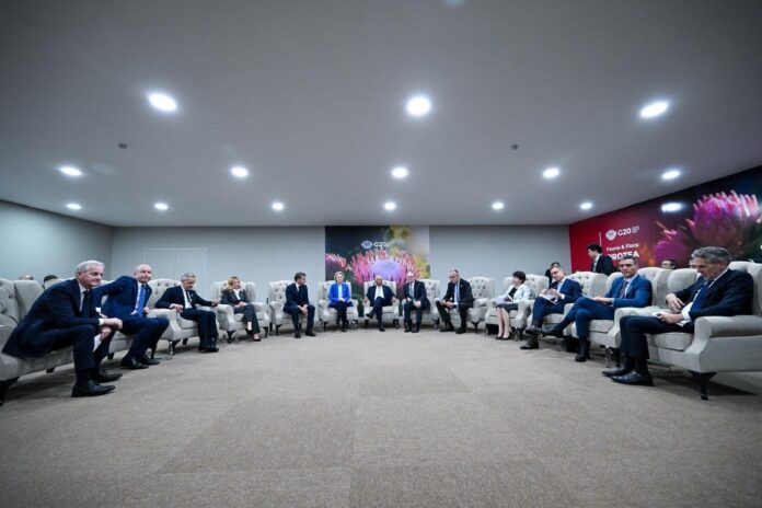 Aliados de Ucrania cuestionan puntos clave del plan de Trump