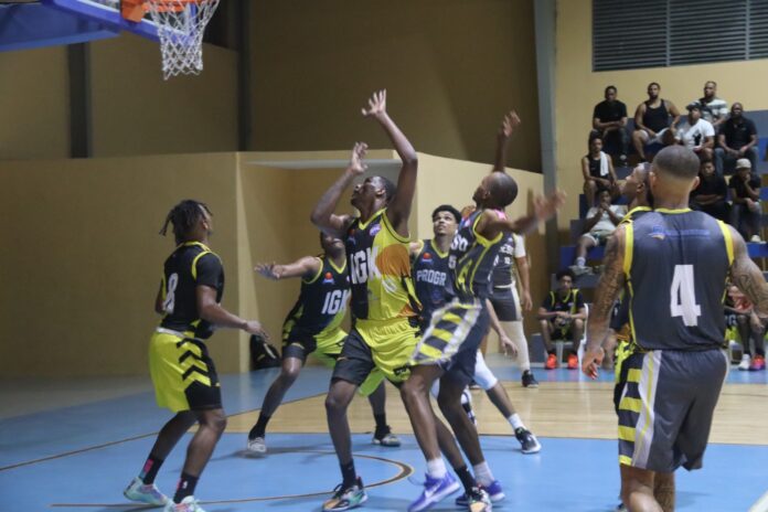 Las Caobas y Progreso Juvenil mantienen su invicto en el Torneo Superior de LIBASADO