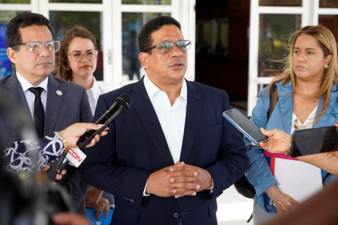DGCP aclara qué ley rige contratos de SENASA con prestadores de salud