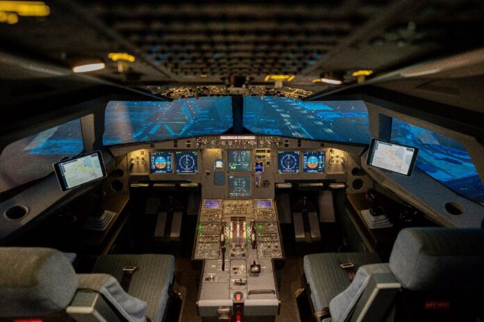Argentina estrena simulador de Airbus A320 para pilotos