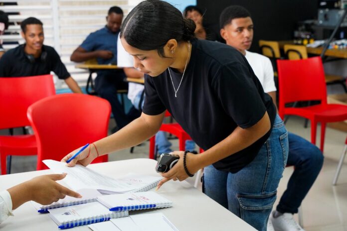 CTC lanza programa para insertar jóvenes en empleos tecnológicos