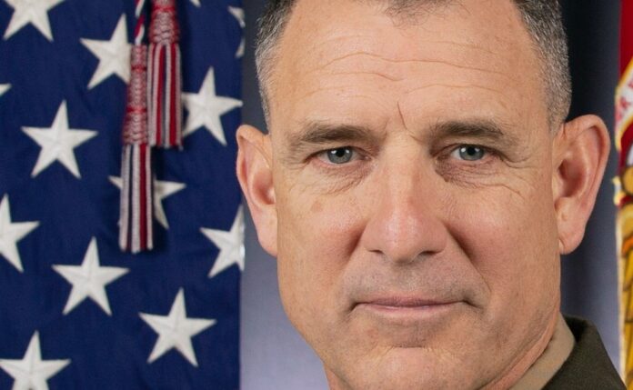 Trump nombra a Francis Donovan para liderar el Comando Sur