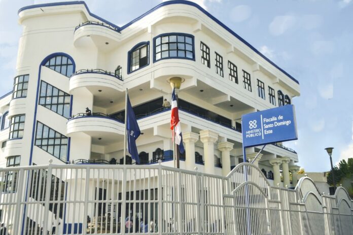 Condenan a 40 y 30 años a banda por crimen en Boca Chica