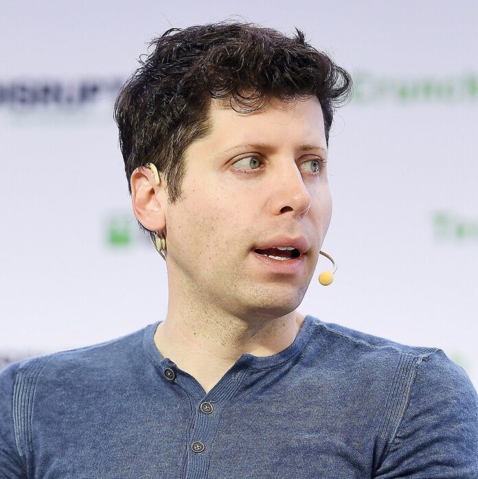 OpenAI adquiere startup del visionario creador del iphone