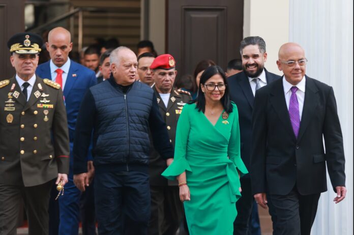 Venezuela cambia al ritmo impuesto por Trump