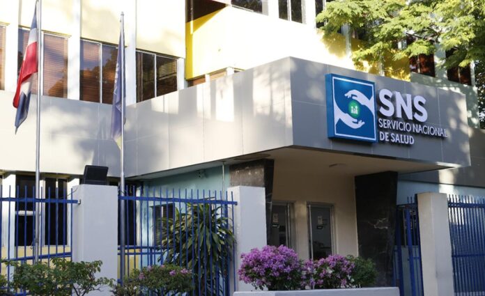 ADOCCO denuncia red de corrupción en el SNS