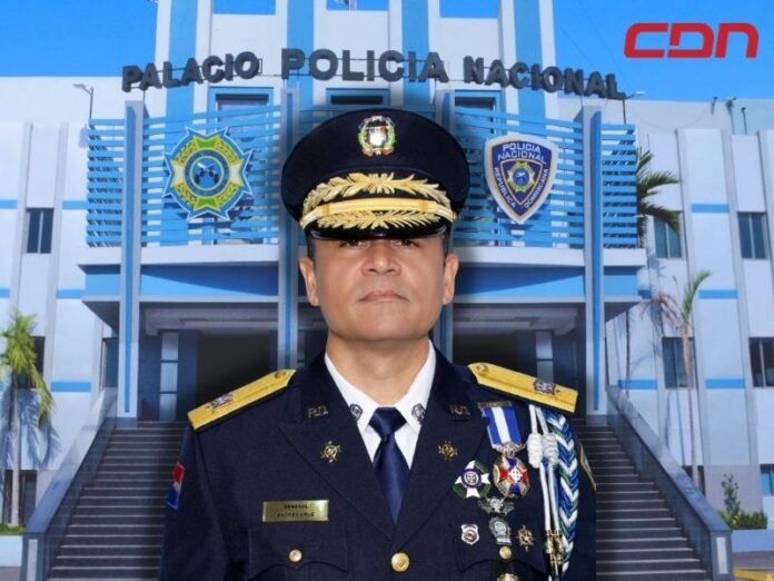 Posicionan al nuevo director de la Policía Nacional