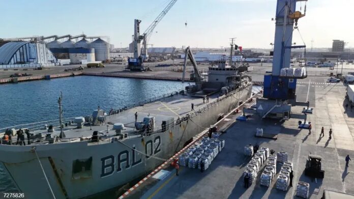 México envía ayuda a Cuba en buques militares
