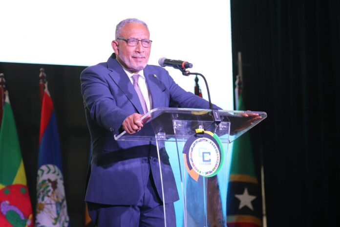 San Vicente: Godwin Friday irrumpe con fuerza en la cumbre de CARICOM