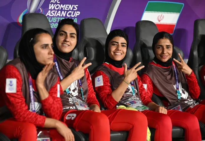 Trump pide a Australia le de asilo a futbolistas de Irán y les ofrece refugio en Estados Unidos