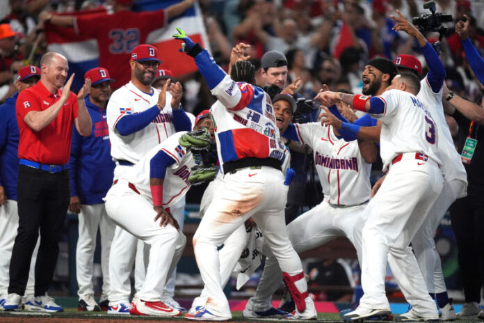 RD noquea a Países Bajos y coloca record de 2-0 en el Grupo D del Cásico Mundial de Béisbol