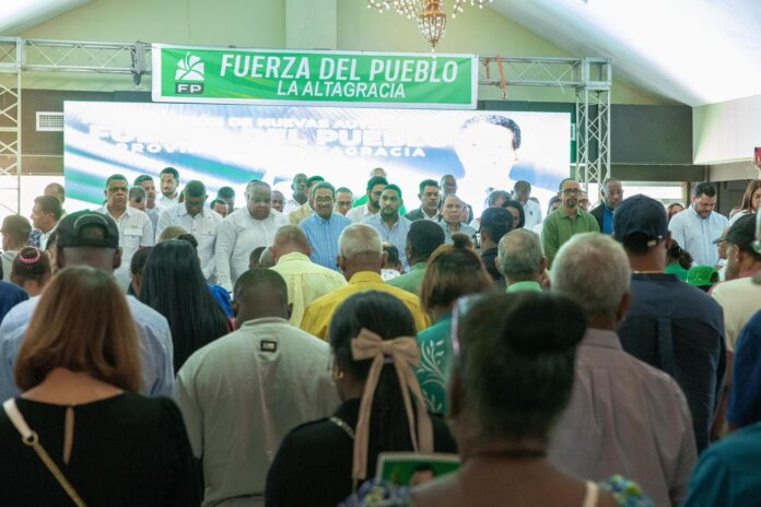 Fuerza del Pueblo presenta nuevas autoridades en La Altagracia con 700 dirigentes