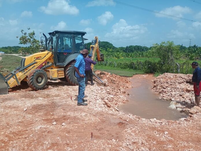 Avería en tubería de la CAASD reduce suministro de agua en Santo Domingo Este
