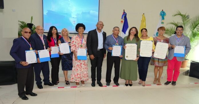 CMD y CIPESA fortalecen alianza y reconocen trayectoria de periodistas de salud