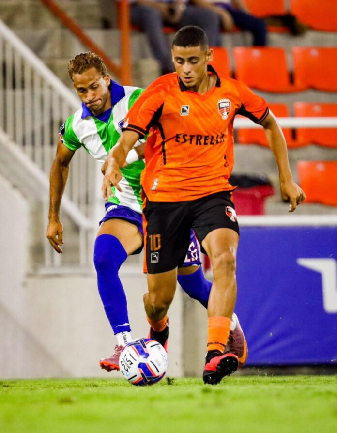 Los Delfines sorprenden a Cibao FC con una victoria 1-0 a domicilio