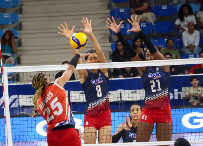 Las Reinas versus Cuba y Canadá-Puerto Rico en el inicio del Preolímpico de Voleibol