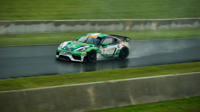 Jimmy Llibre sube al podio en Road America y queda en el segundo lugar