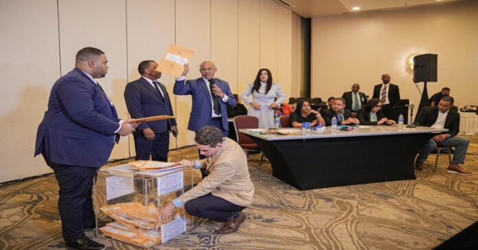 Promese licita medicamentos por RD$2,485 millones