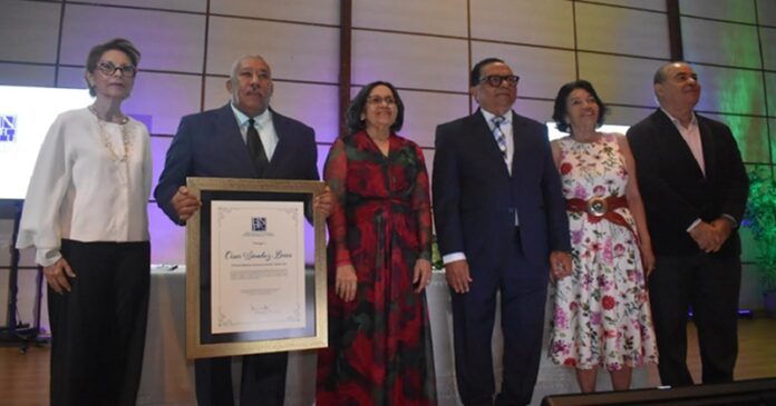 Premio Biblioteca Nacional de Literatura Infantil constituye acto de justicia para creadores    