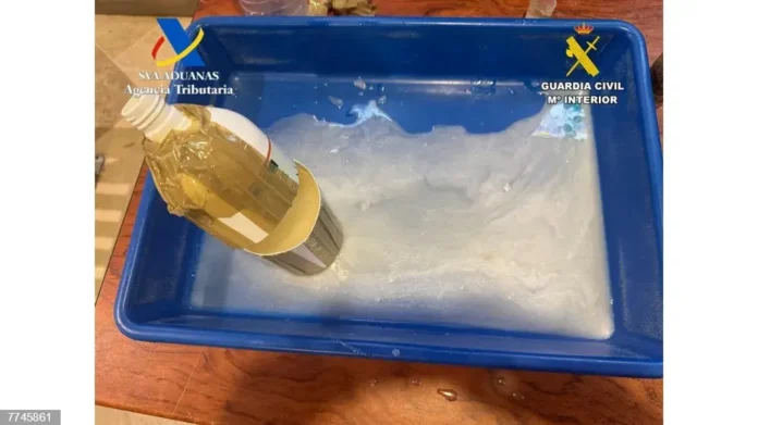 Detienen en Valencia a español con 8,2 kilos de cocaína líquida procedentes de RD