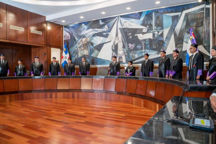 SCJ aprueba 104 ascensos y movimientos que benefician a 120 jueces