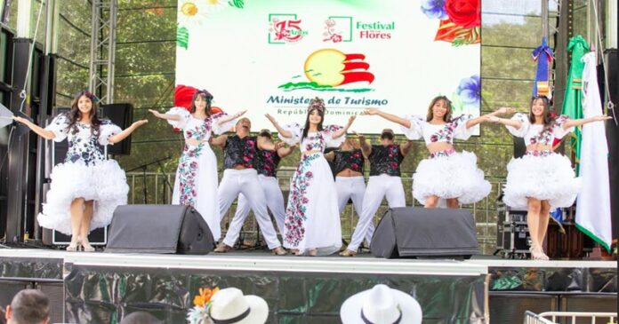 Inicia la 15 edición del Festival de las Flores en Jarabacoa