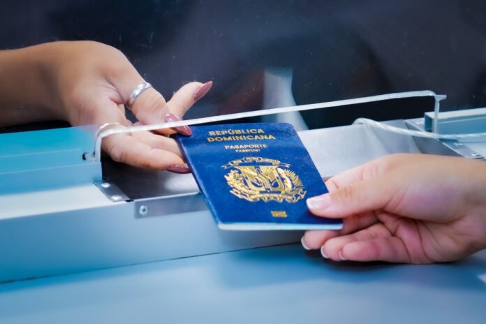 Pasaporte Electrónico ya opera en 17 de 19 oficinas de la DGP