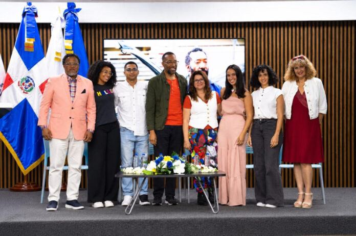 “La Familia Espejo” estrena su segunda temporada con nuevos conflictos familiares