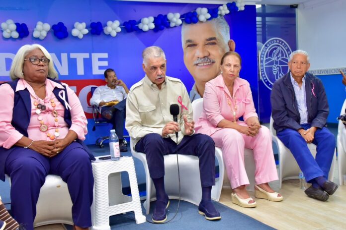 Miguel Vargas busca una gran alianza opositora y dice actuar como equilibrio