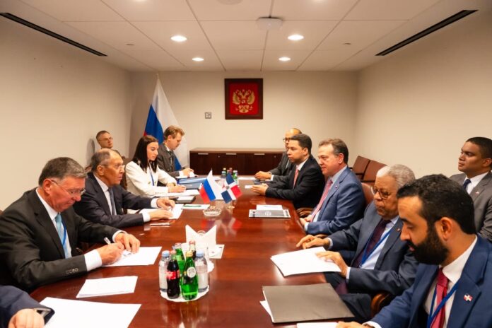 MIREX da seguimiento a 20 dominicanos reportados en Rusia
