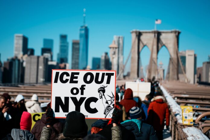 Dominicano resulta herido de bala en operativo del ICE en Nueva York
