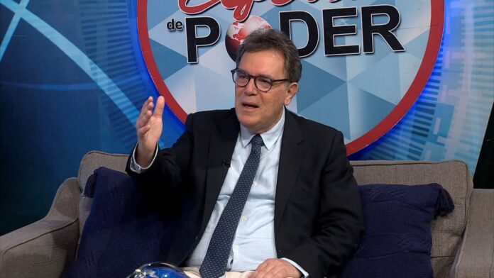 Ex juez del TC preocupado por respaldo publico a candidatos para la Suprema