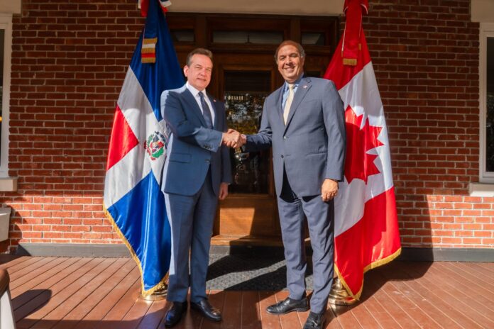 Canciller Ito Bisonó inicia histórica visita a Canadá