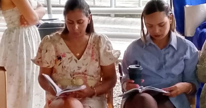 La marca Mazda del grupo Viamar inician club de lectura con el libro «Hàbito poderosos»